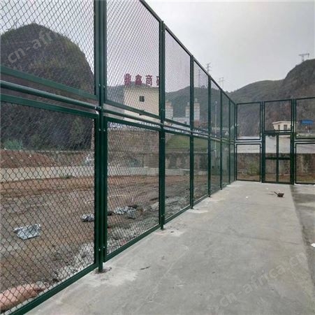 钢结构-耐腾围网-笼式足球场厂家-围网围栏厂-半格栅组装式