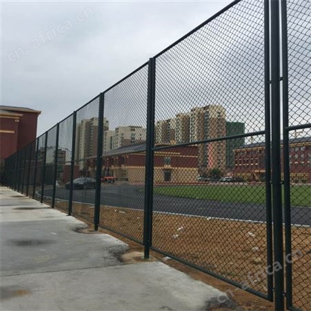 华丽体育学校操场球场护栏篮球场围栏网勾花护栏足球场围栏网网球球场围网