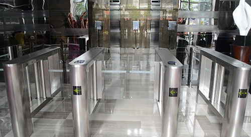 人行道翼闸安装_翼闸缺点会阻碍其发展么？