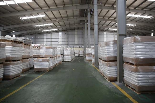 PE吹膜填充母料