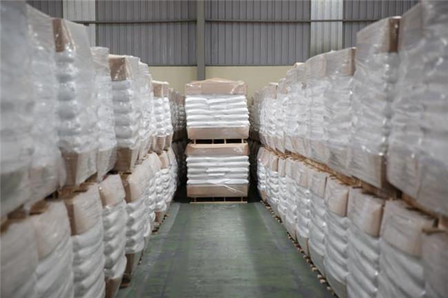 PE吹膜填充母料 PE吹膜填充母料