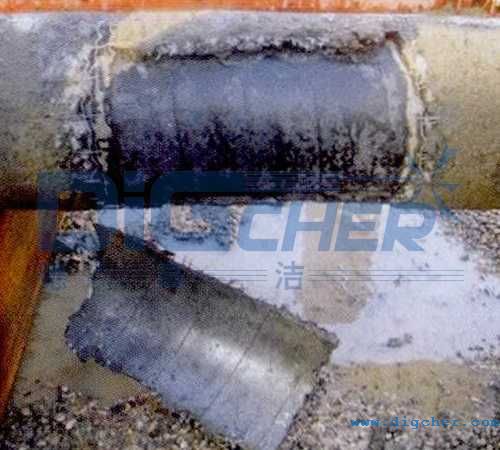 海底管道外表面的混凝土防护层剥离